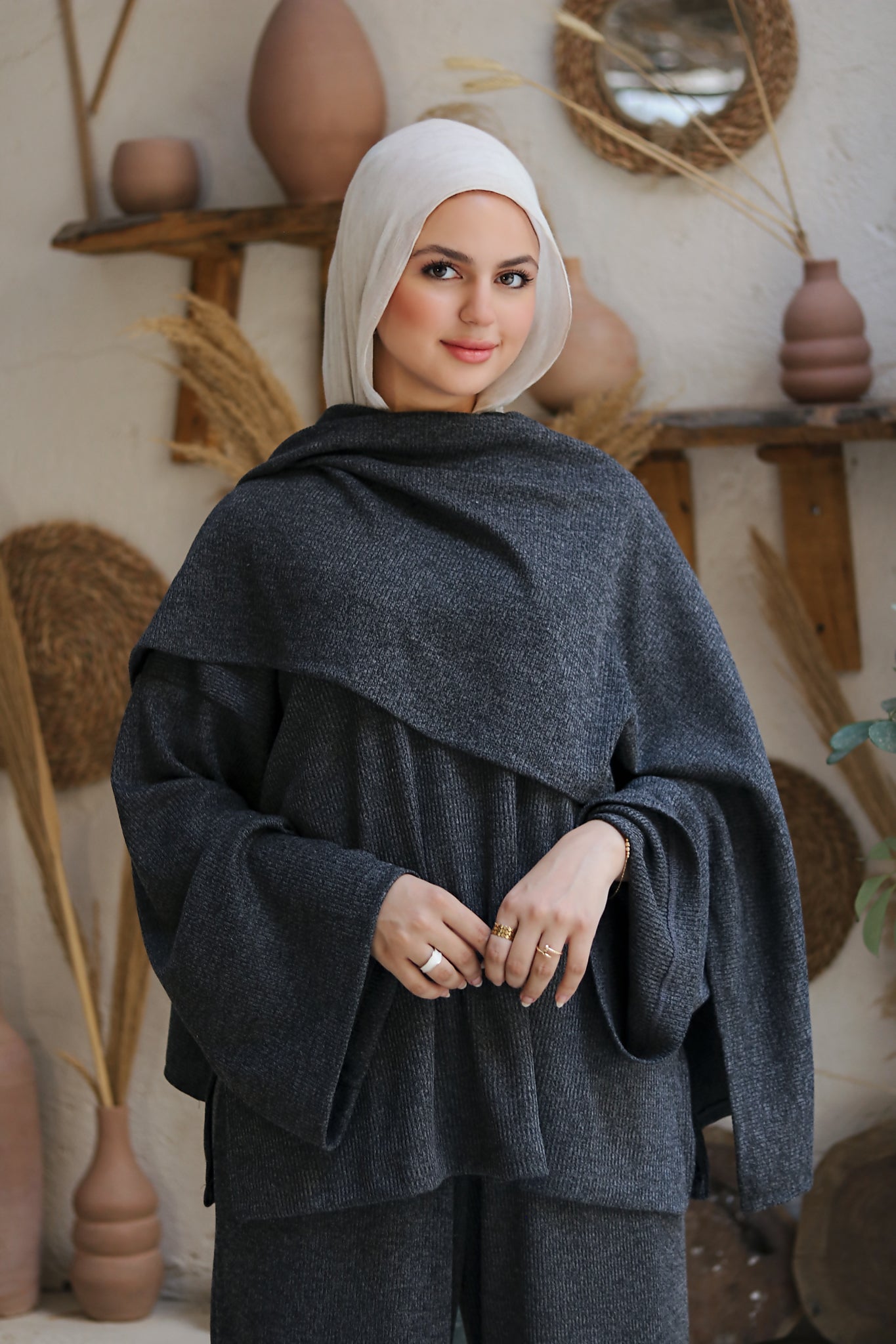 أطقم عصرية متكاملة