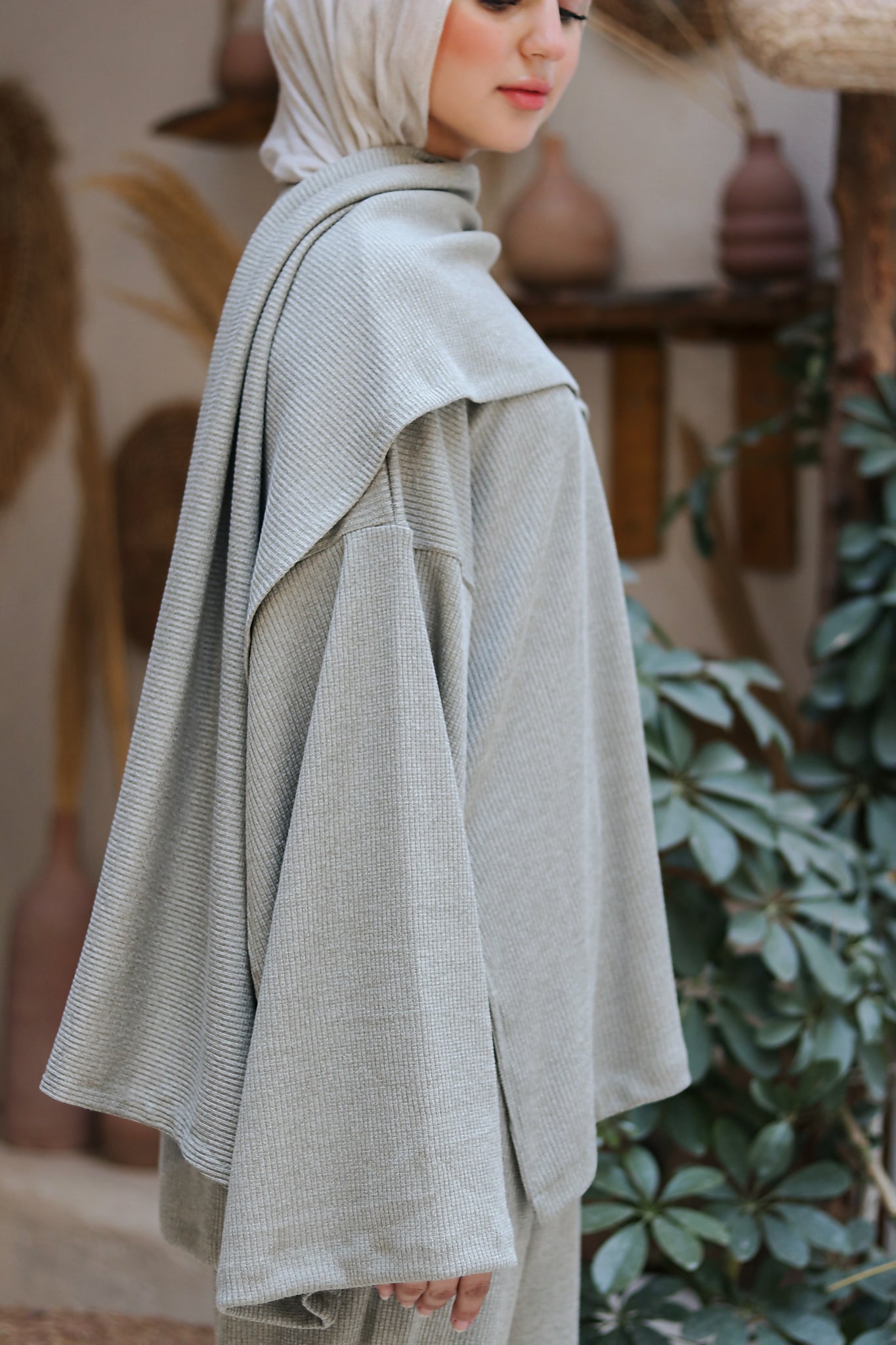 سترة هَيبة زيتي هادئ