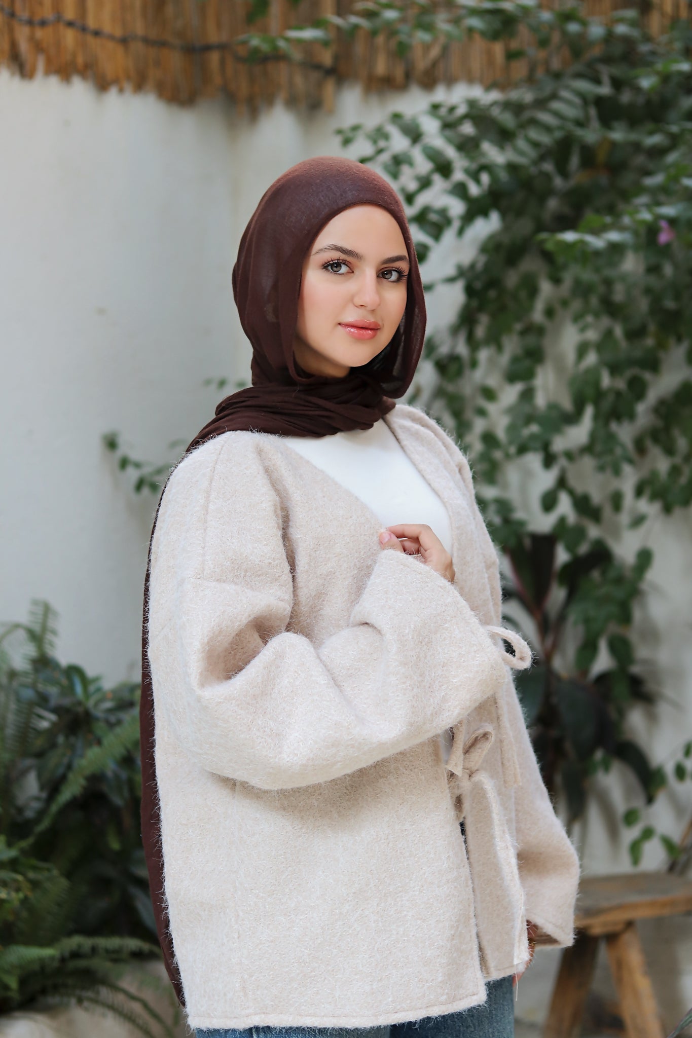 سترة هَيبة بني دافئ