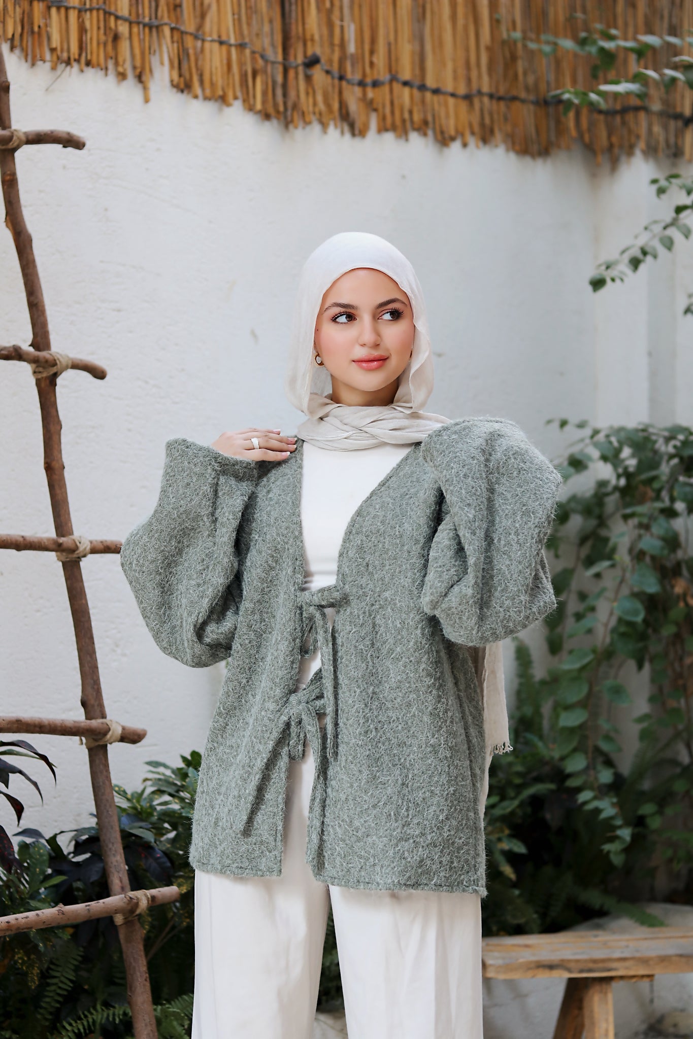 سترة هَيبة زيتي هادئ